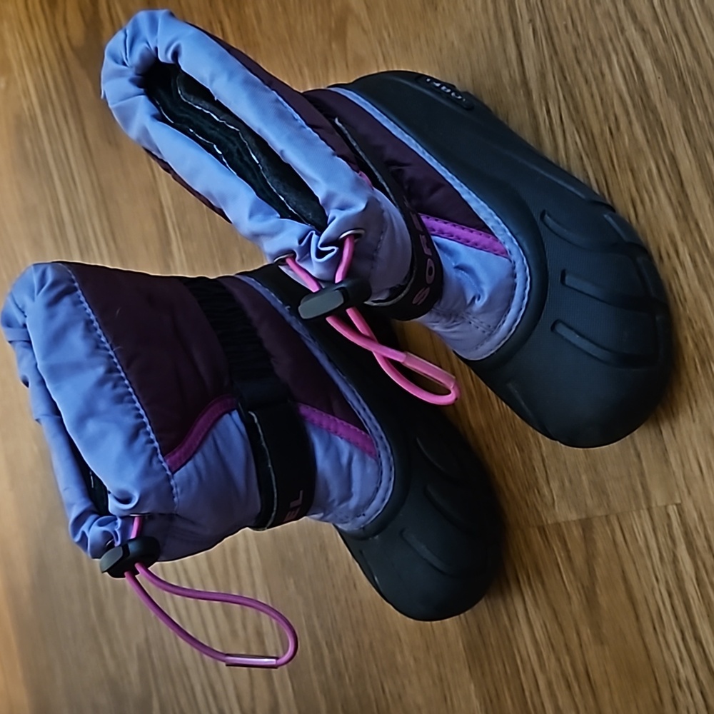Sorel kids boots size 11